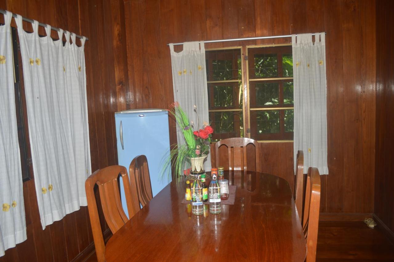 The Local Mae Hong Son Apartment Exterior photo